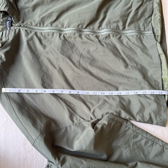 NWT PrettyLittleThing Khaki Bomber Jacket - Picture 3 of 6